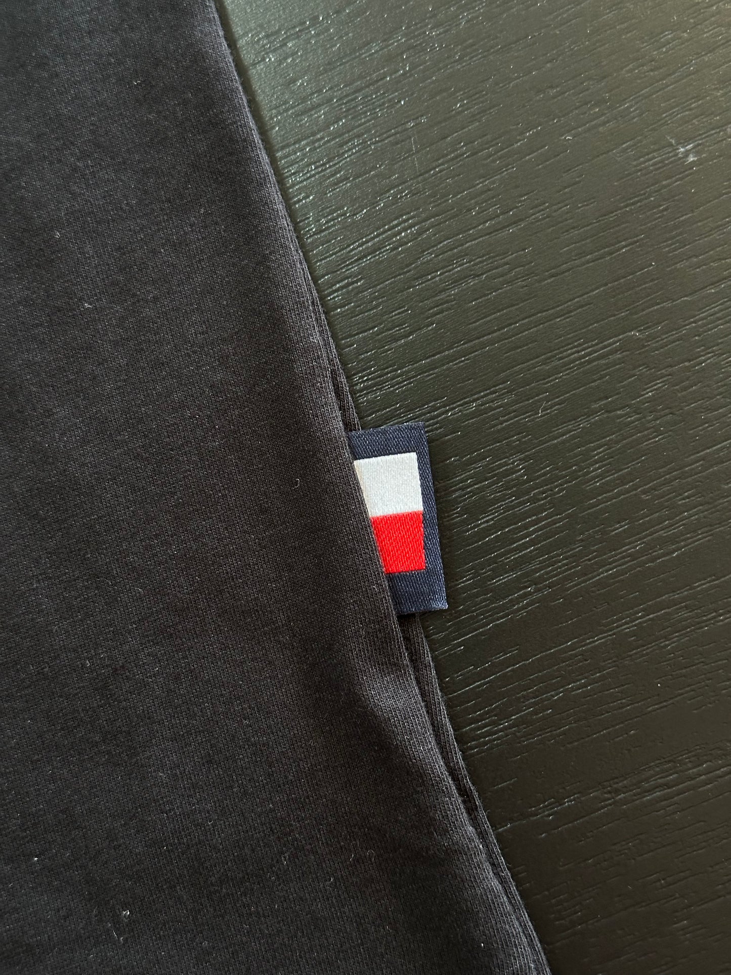 Camiseta Tommy Hilfiger Bordado