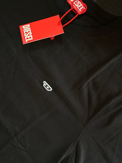 Camiseta Diesel Minimalista