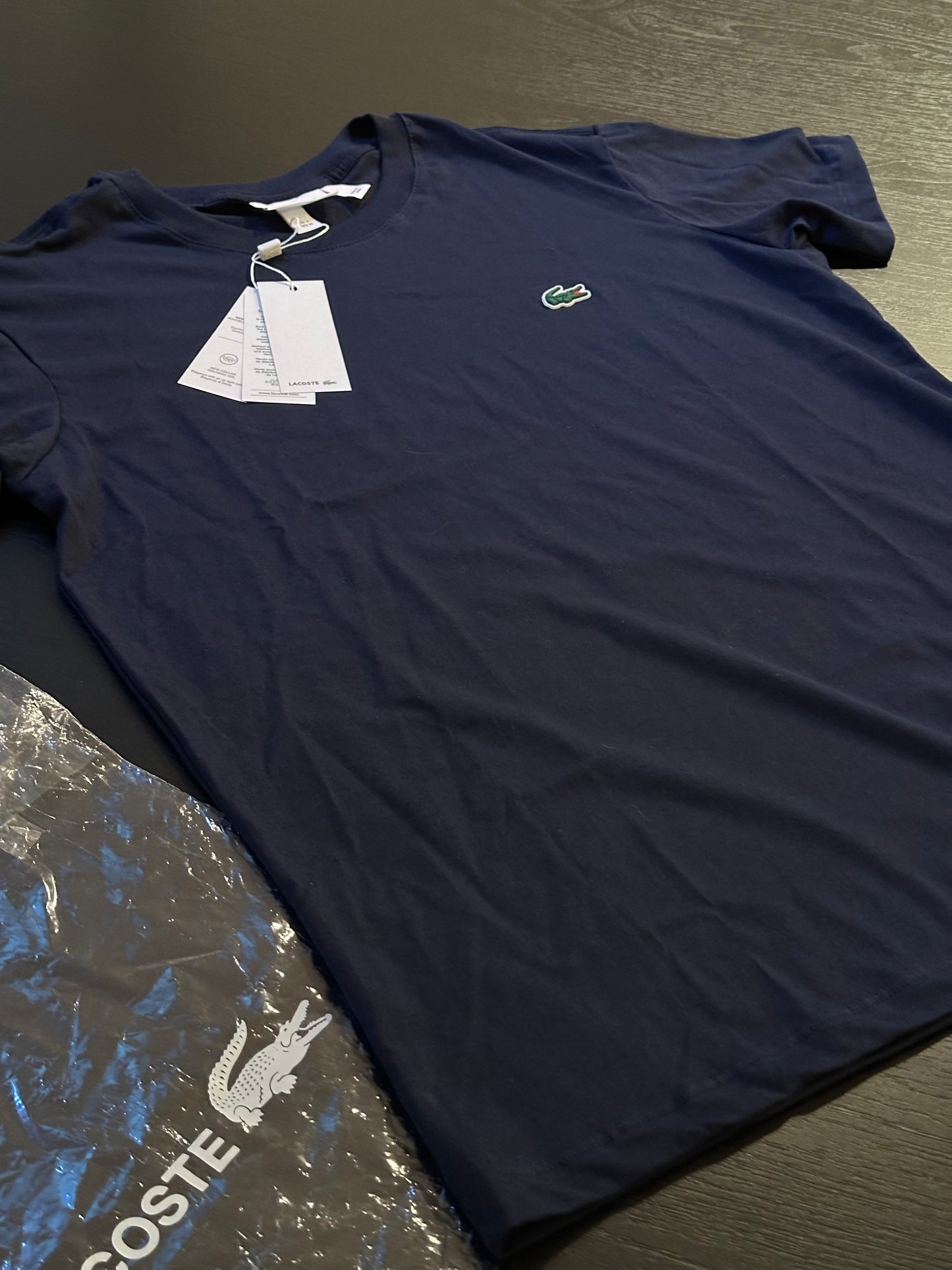 Camiseta Lacoste Minimalista